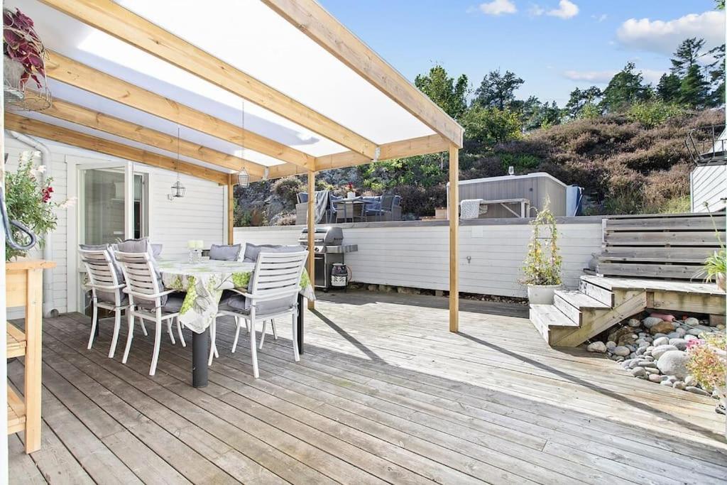 Villa Med Pool Och Bara 600M Till Havet! โตรซา ภายนอก รูปภาพ